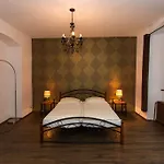 Old 2* Bratislava
